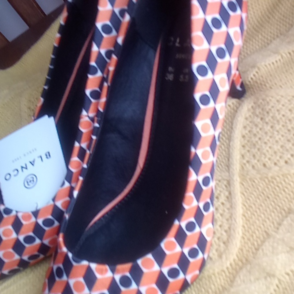 Blanco heels - Picture 2 of 3